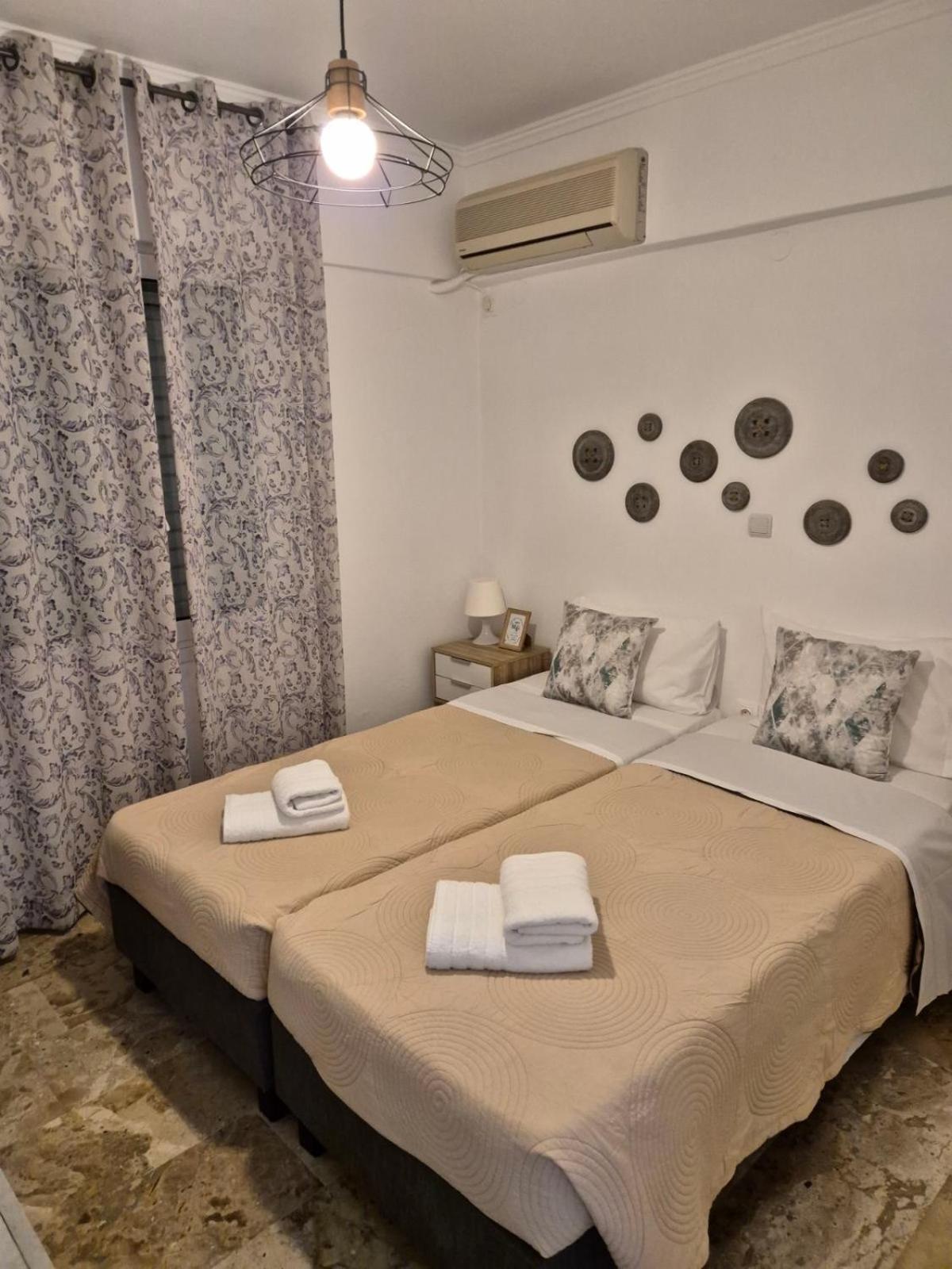 Drossinos Studios Poros Town Luaran gambar