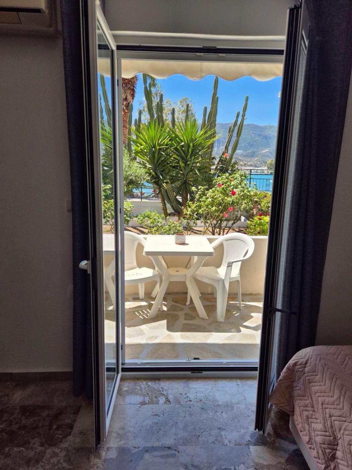 Drossinos Studios Poros Town Luaran gambar
