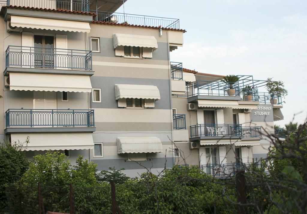 Drossinos Studios Poros Town Luaran gambar