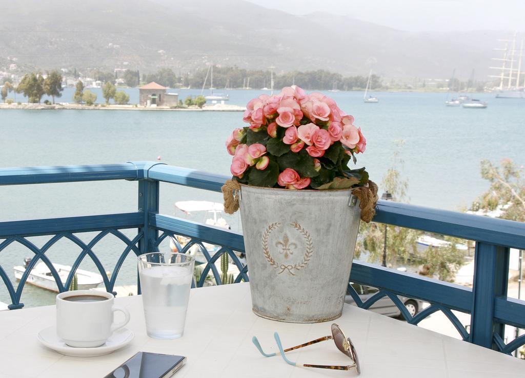 Drossinos Studios Poros Town Luaran gambar